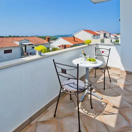 Hvar 8 Min To The Daire