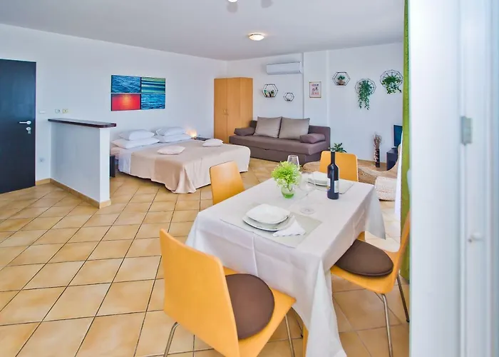 Hvar 8 Min To The Daire