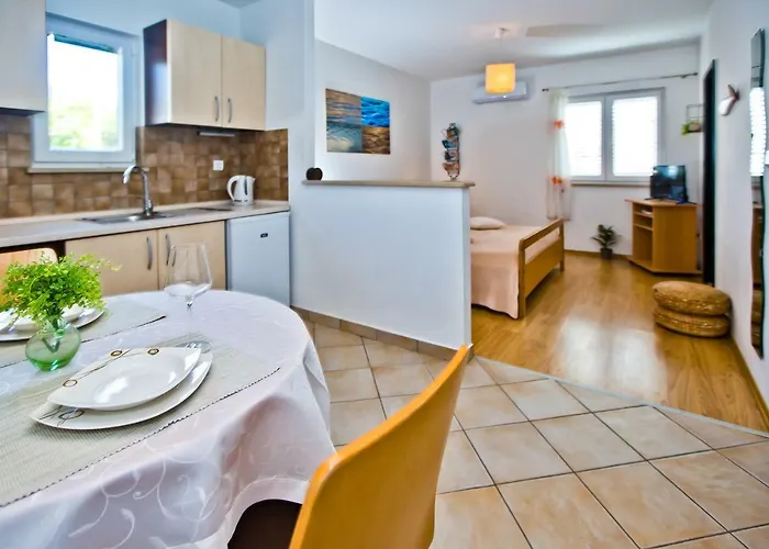 Hvar 8 Min To The Hvar Town