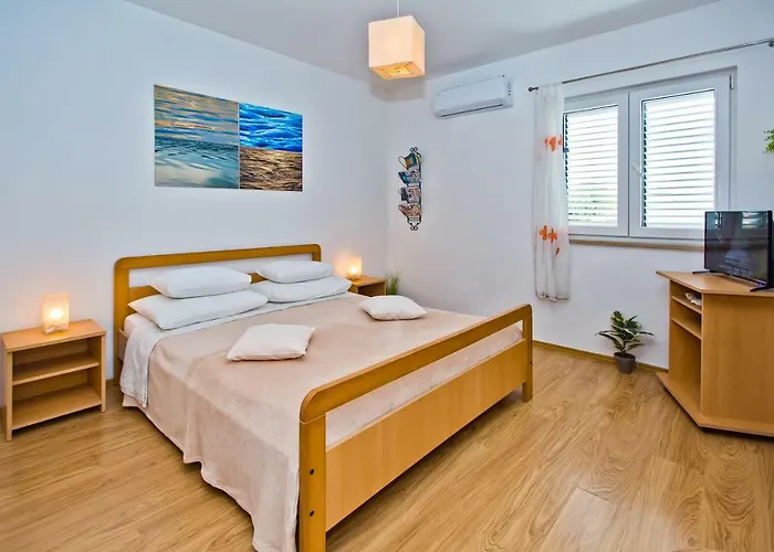 Hvar 8 Min To The * Hvar Town