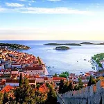Hvar 8 Min To The *