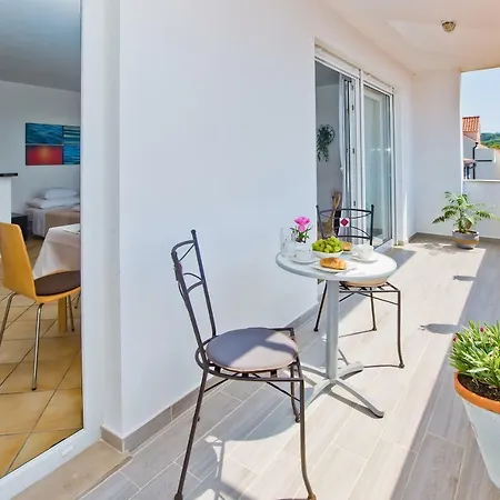 Apartman Hvar 8 Min To The
