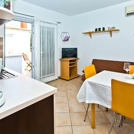 Hvar 8 Min To The Апартаменти