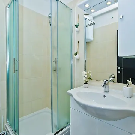 Hvar 8 Min To The Апартаменти Хвар