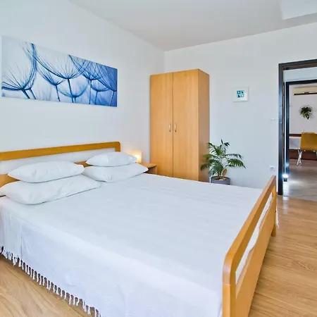 Hvar 8 Min To The Апартаменти