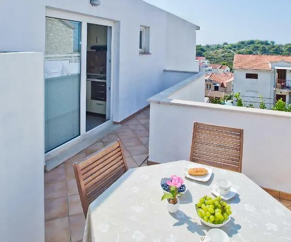 Hvar 8 Min To The Lägenhet