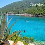 Hvar 8 Min To The Apartment