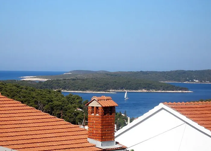 Apartment Hvar 8 Min To The *