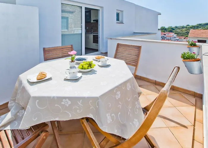 Hvar 8 Min To The Hvar Town