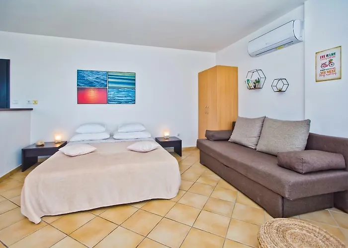 Hvar 8 Min To The Hvar Town